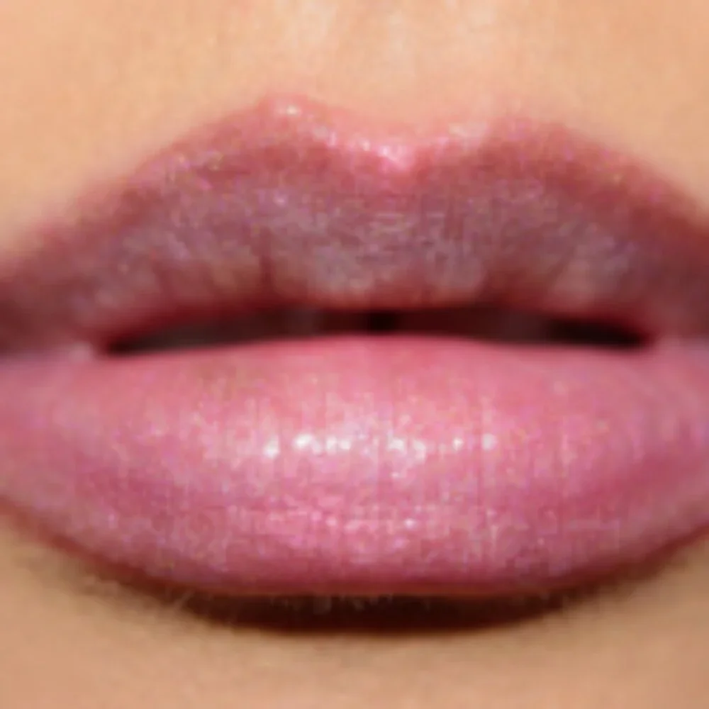 Mac Grand Illusion Liquid Lipcolour BROKEN HALO 5mL / 0.17 Oz Discontinued NEW - Picture 4 of 4